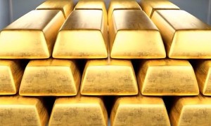美国债务达到临界点，黄金重返2000只是时间问题